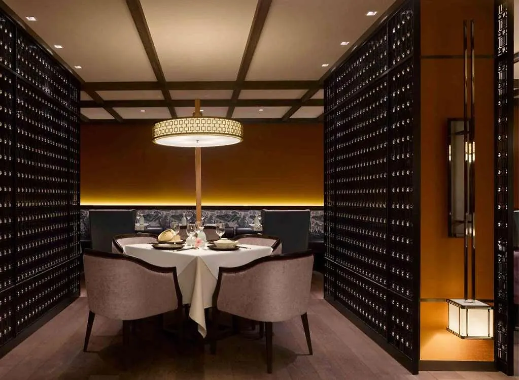 *****  Kraainem Tangla Hotel Brussels בלגיה